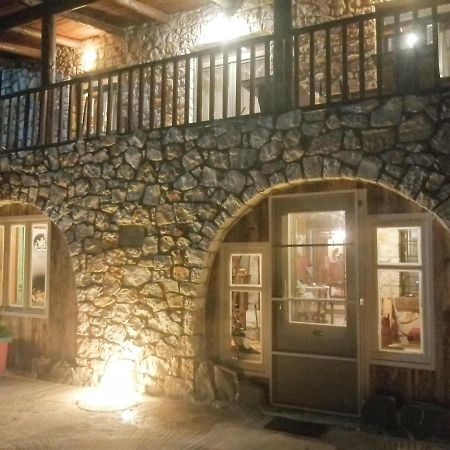 Yono'S Traditional House Ano Ravenia المظهر الخارجي الصورة