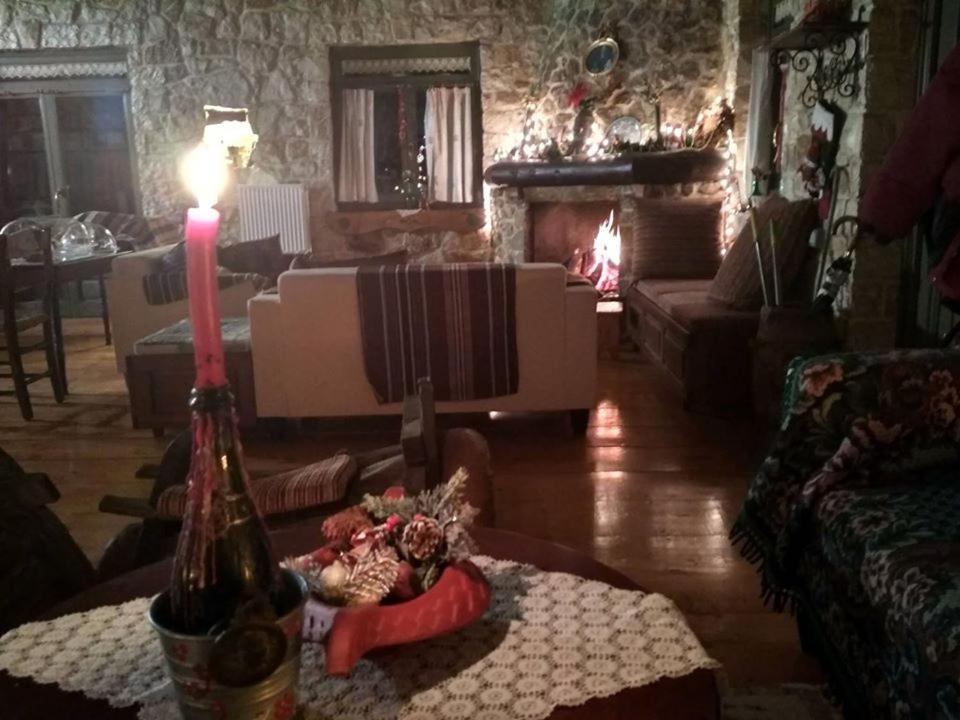 Yono'S Traditional House Ano Ravenia المظهر الخارجي الصورة