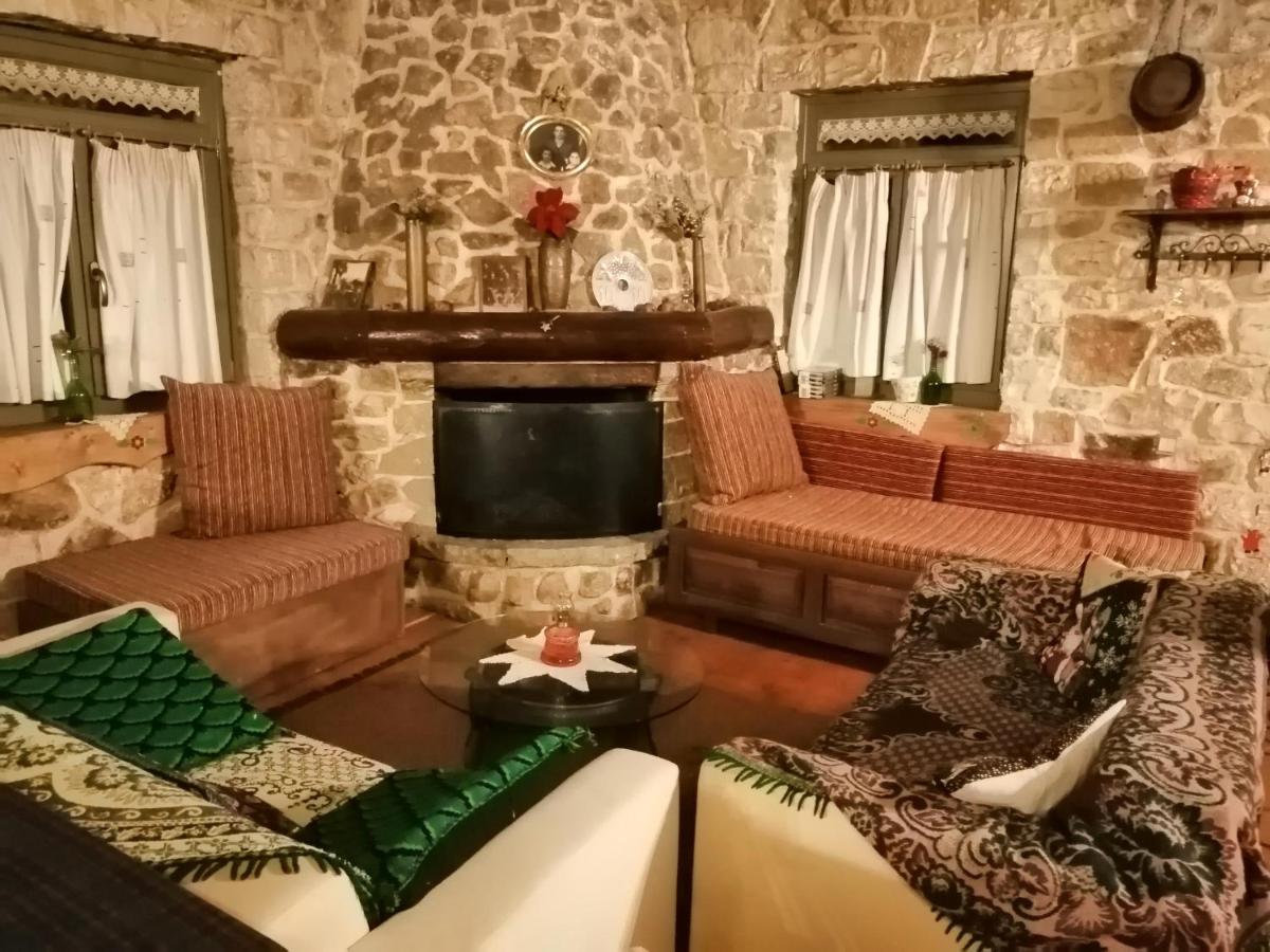 Yono'S Traditional House Ano Ravenia المظهر الخارجي الصورة