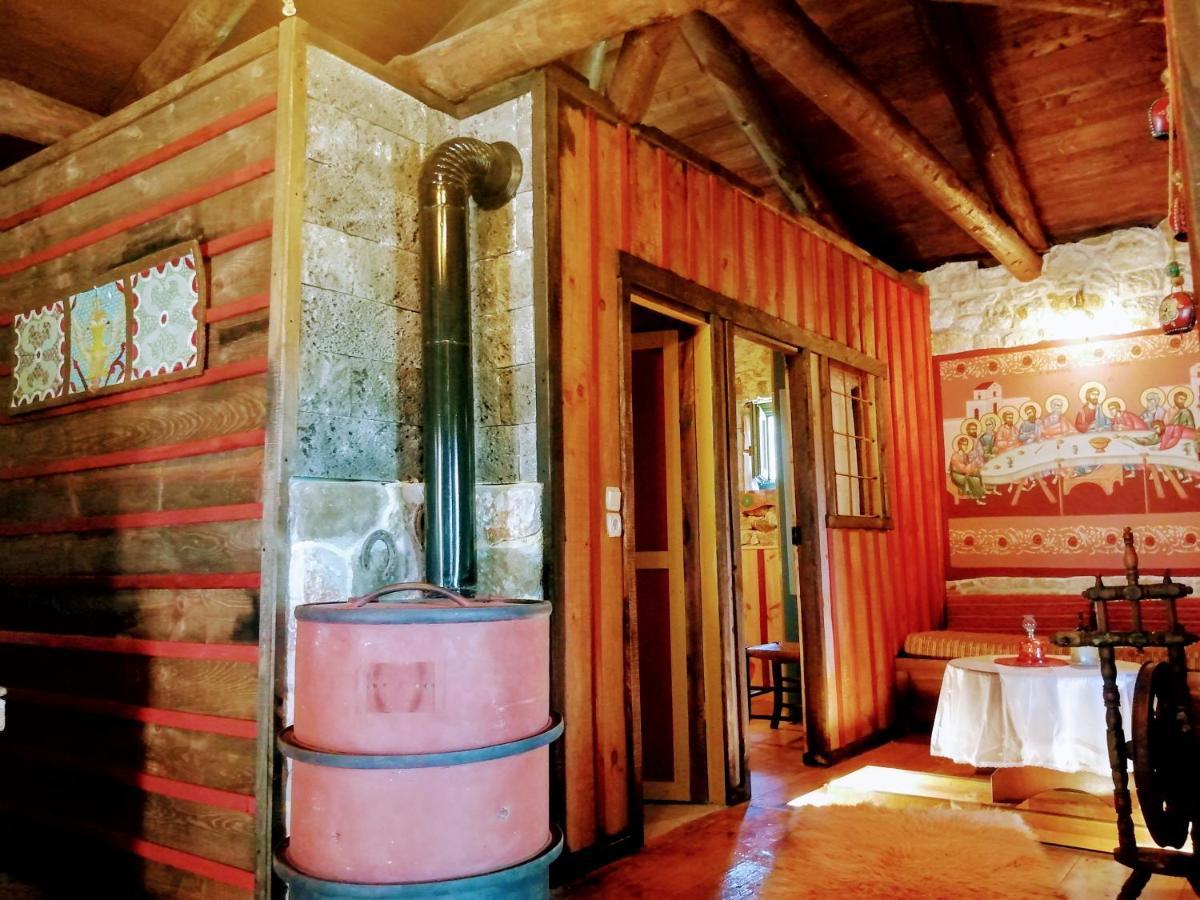 Yono'S Traditional House Ano Ravenia المظهر الخارجي الصورة