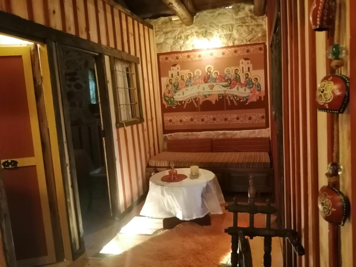 Yono'S Traditional House Ano Ravenia المظهر الخارجي الصورة