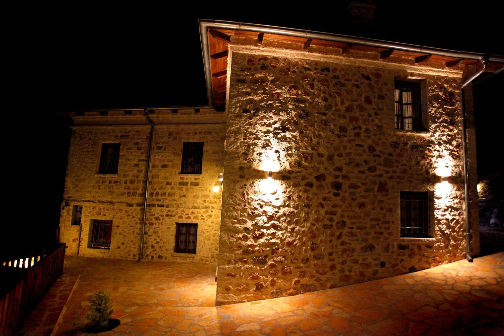 Yono'S Traditional House Ano Ravenia المظهر الخارجي الصورة