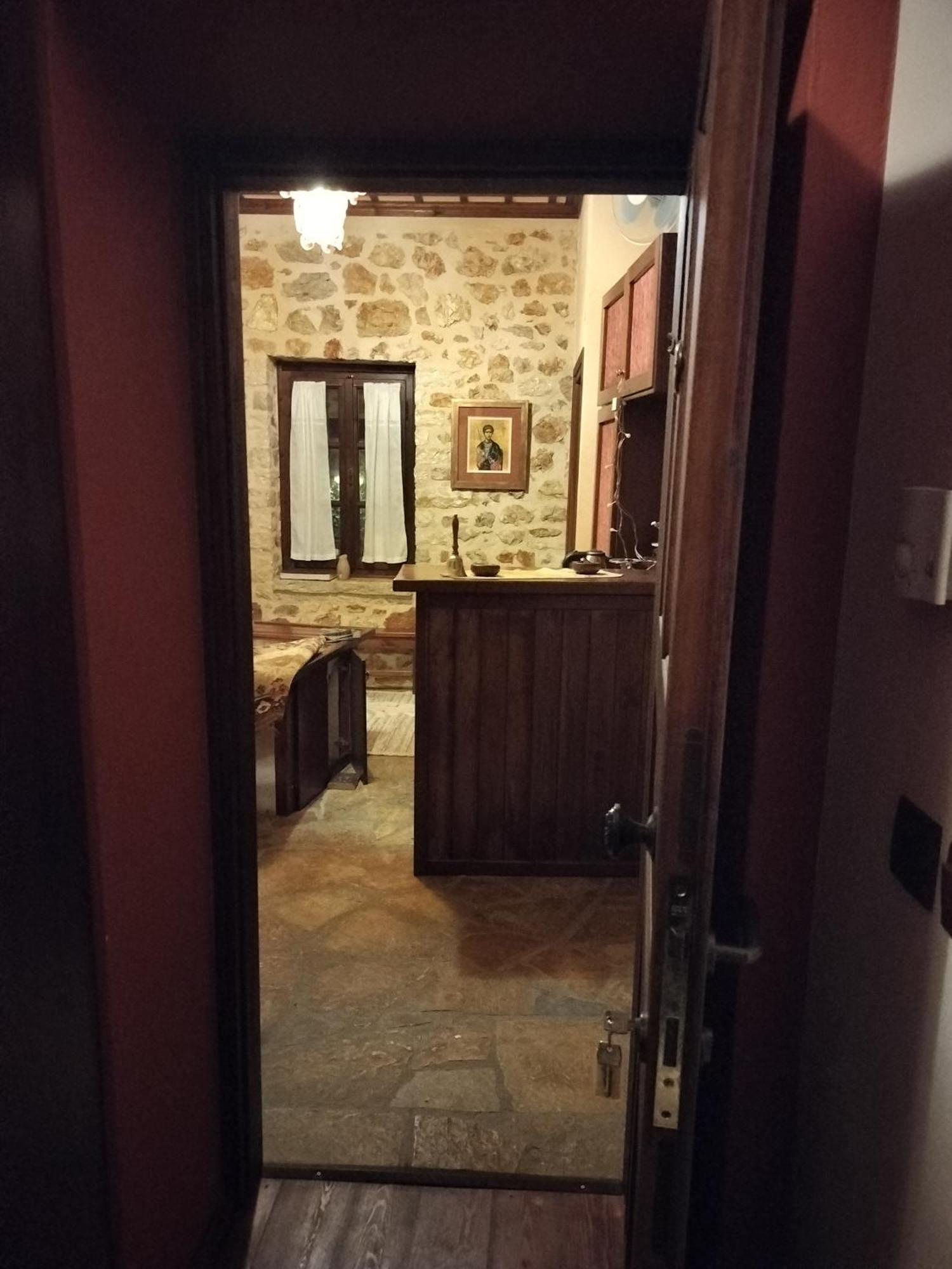 Yono'S Traditional House Ano Ravenia المظهر الخارجي الصورة