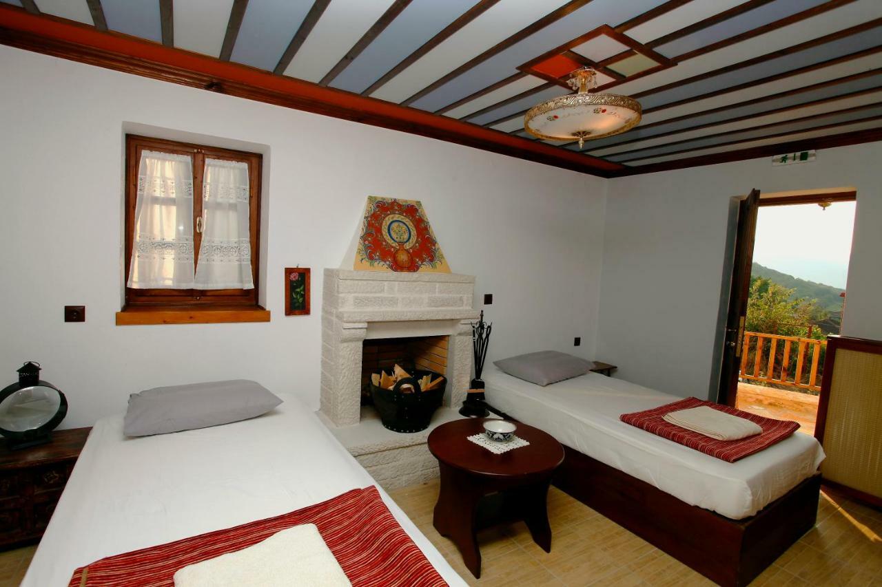 Yono'S Traditional House Ano Ravenia المظهر الخارجي الصورة